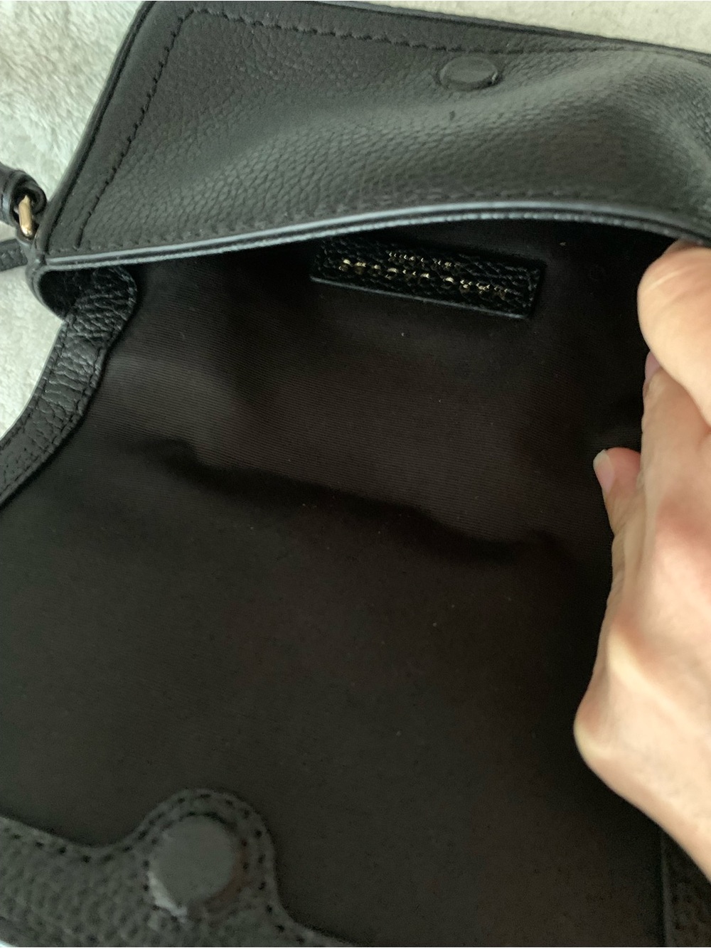 Marc Jacobs Black Pebbled Leather Mini Crossbody with Gold Logo - Picture 3 of 6